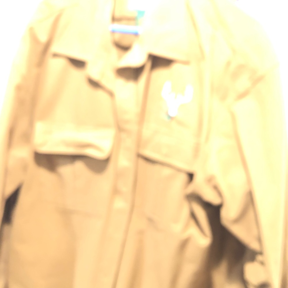 Men’s heavy shirt with deer emblem